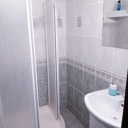 דירה Kuto Apartman *